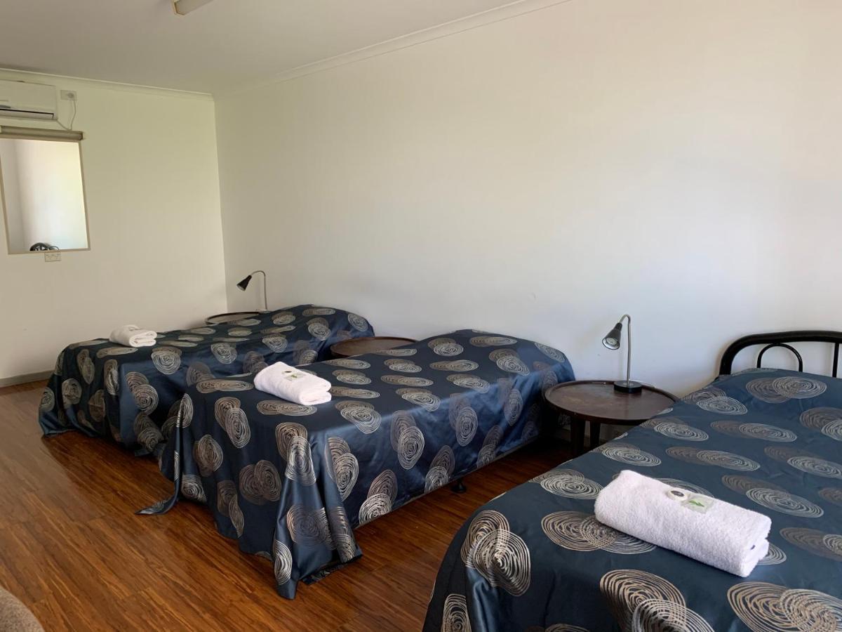 Beaconsfield Lodge Motel ภายนอก รูปภาพ