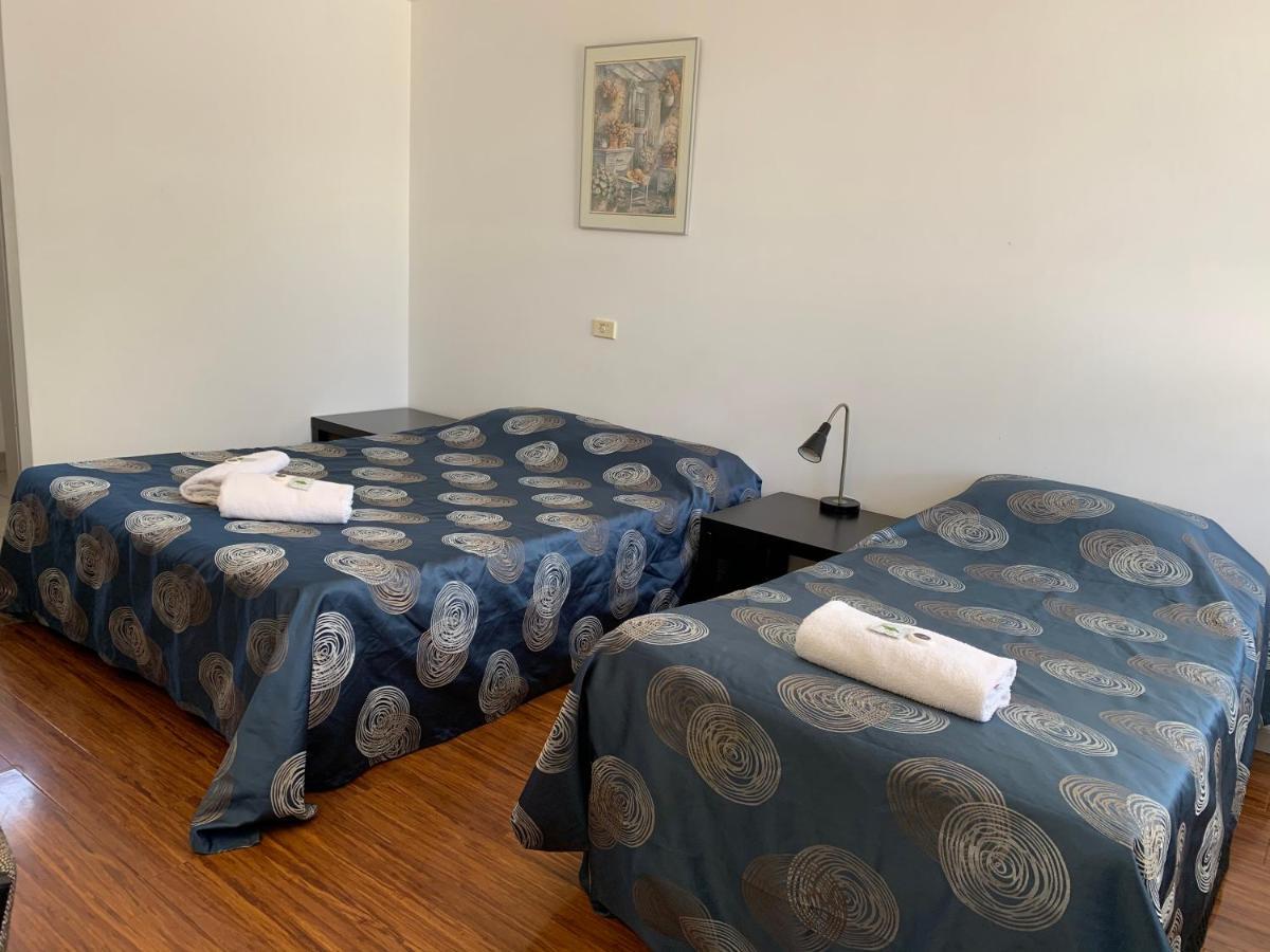 Beaconsfield Lodge Motel ภายนอก รูปภาพ